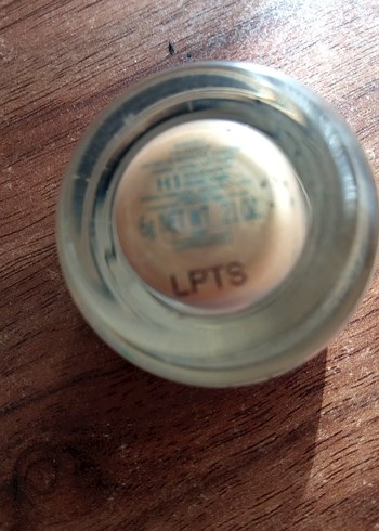 Shiseido Parlak Siyah Pudra - Görsel 2