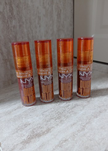 NYX duck plump