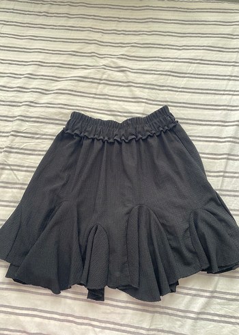 Kadın Siyah Fırfırlı Mini Etek