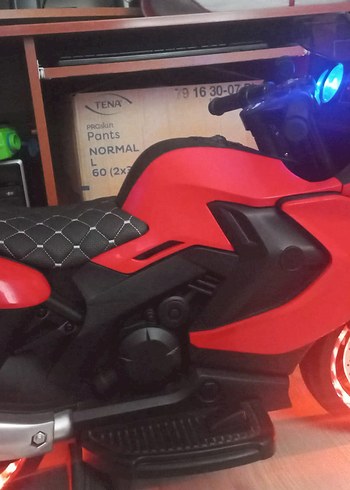 Diğer Renkli Kırmızı akulu Binme Motoru