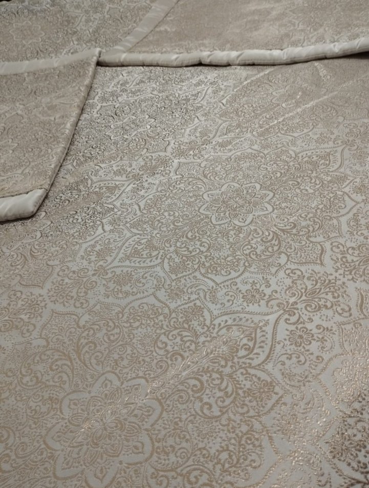 Kahverengi Düz Desen Yatak Örtüsü - Görsel 2