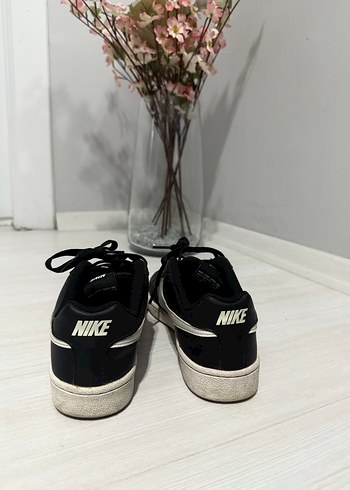 Nike spor ayakkabısı - Görsel 2