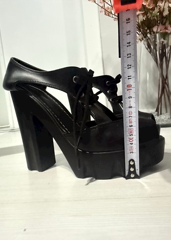 Siyah Platform Topuklu Gotik Kadın Ayakkabı - Görsel 5