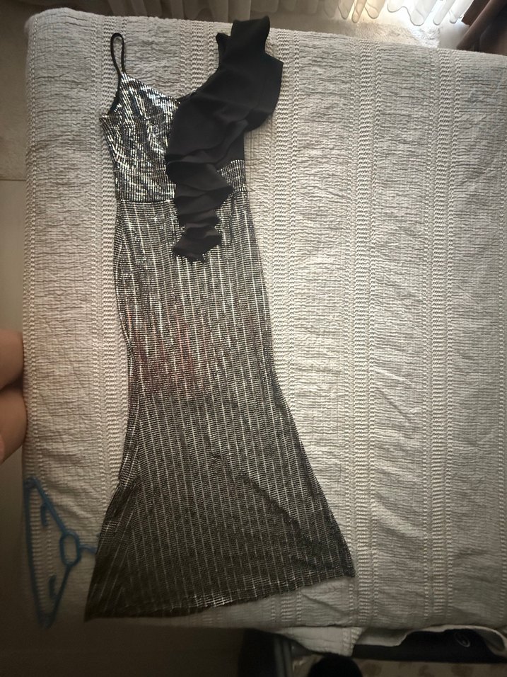 Siyah Tek Omuzlu Payetli Abiye Elbise - Görsel 2