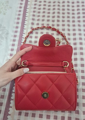 Kırmızı Zincir Detaylı Deri Kadın Çanta - Görsel 4