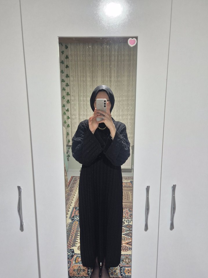 Uzun Siyah Gotik Kadın Elbisesi Örgü Model - Görsel 5