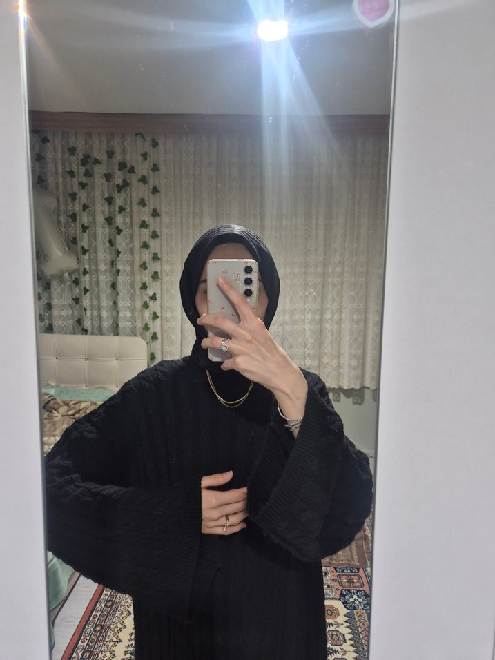 Uzun Siyah Gotik Kadın Elbisesi Örgü Model - Görsel 2