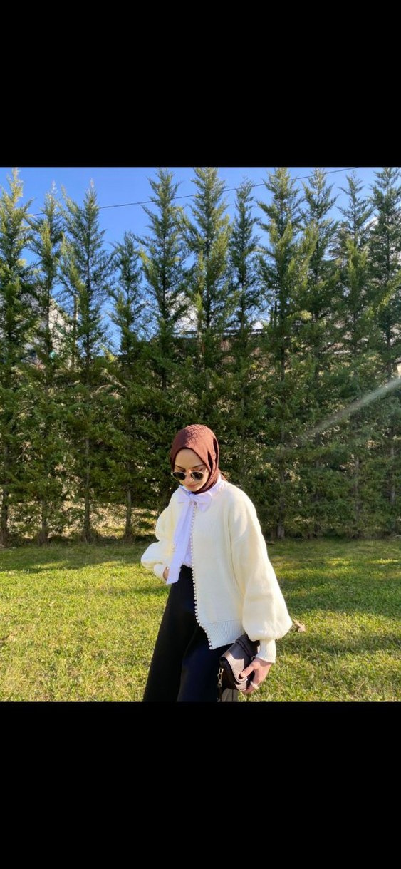 Ekru İnci Detay Hırka - Görsel 2