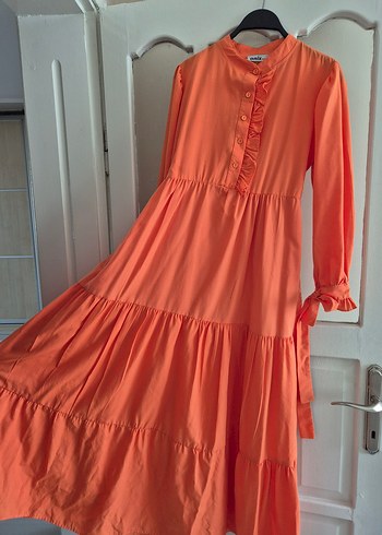 Uzun Turuncu Fırfırlı Bohem Elbise - Görsel 3