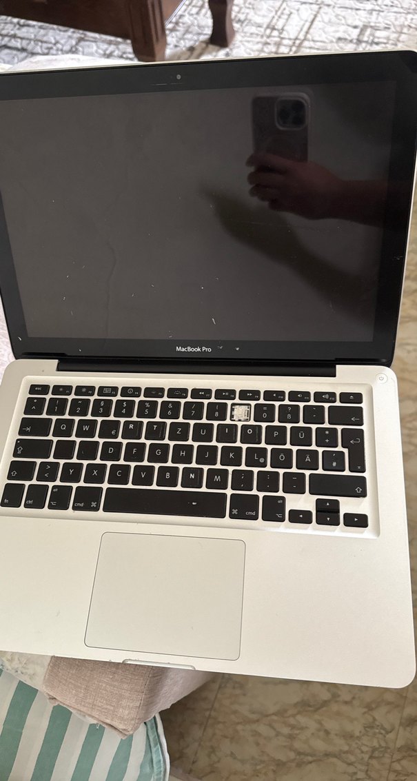 Gri MacBook Pro (13-inch,Early 2011) - Görsel 4