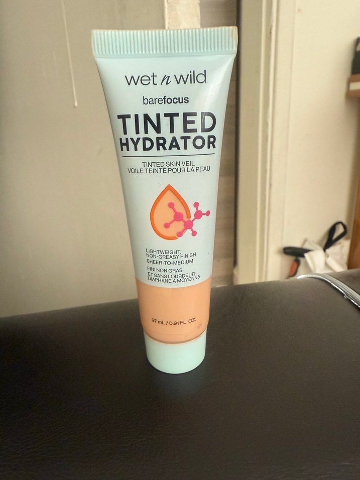 Wet n Wild Barefocus Tonlu fondoten Nemlendirici 27 ml - Görsel 2