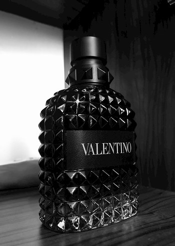 Valentino Born In Roma Intense 100ml - Görsel 4