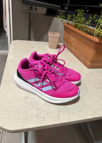 33 Beden Kız Çocuk Pembe Bağcıklı Spor Ayakkabı