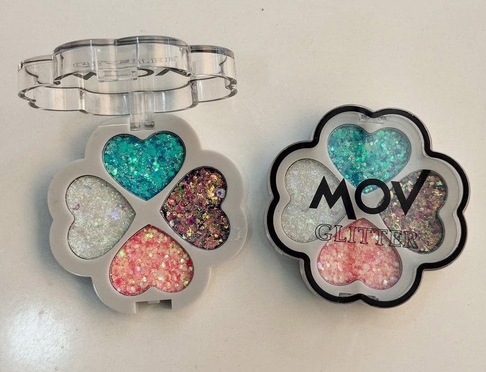 Çok Renkli Kalp Şeklinde Parıltılı Far Paleti - Görsel 4