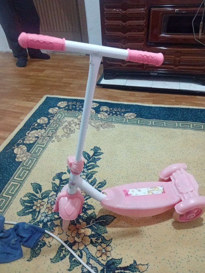 Pembe Pastel Çocuk Scooter - Görsel 3