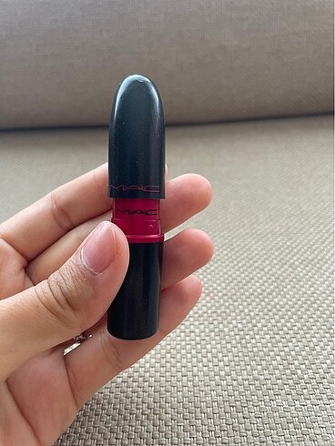 MAC MAC Viva glam satin 826
