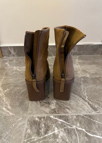 Kahverengi Süet Topuklu Kadın Bot - Görsel 2