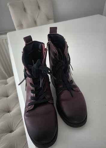 32 Beden bordo Renk Temiz bot 