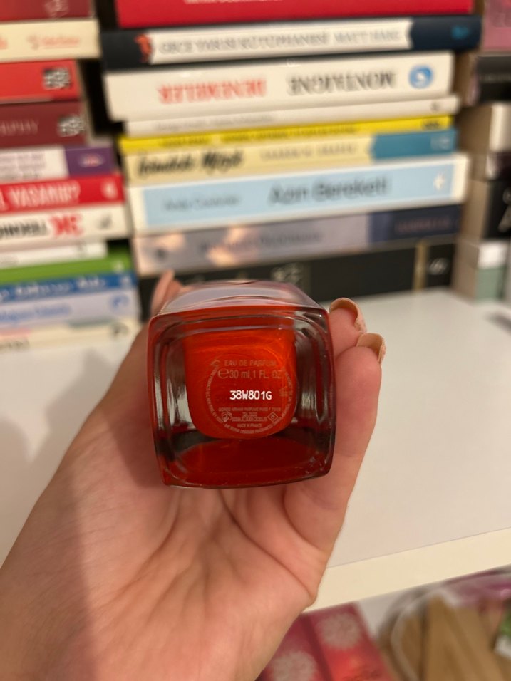 Kadın Parfümü - Görsel 3