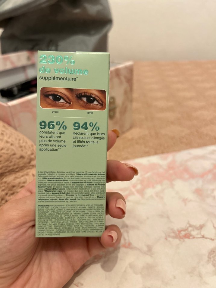 Clinique Yüksek Hacimli Maskara - Görsel 2