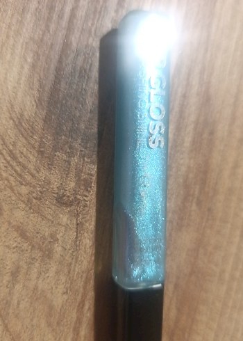 Parlak Mavi Dudak Parlatıcısı SLOSS