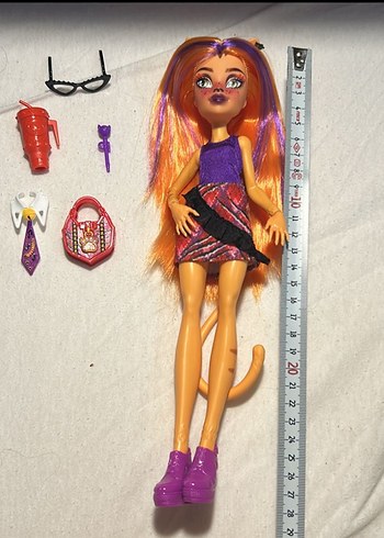 Monster high toralei - Görsel 3