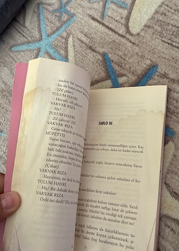 Hababam Sınıfı Sınıfta Kaldı - Rıfat Ilgaz - Görsel 2