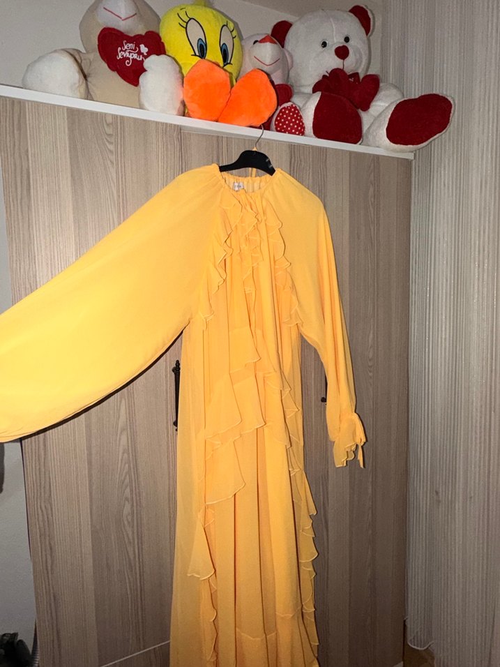 Sarı Uzun Kollu Fırfırlı Kadın Elbise bıkez giyildi standart bed - Görsel 5