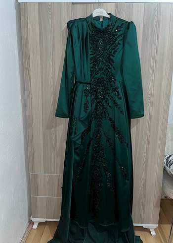Yeşil Uzun Kollu Nakışlı Abiye Elbise