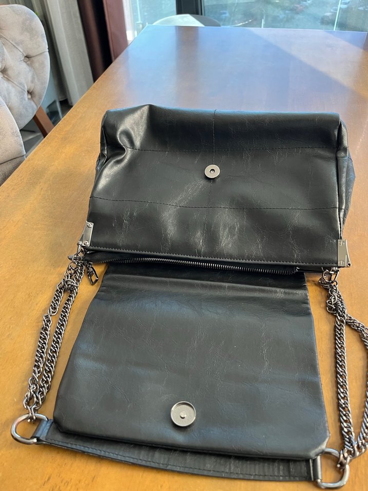 Zincir Detaylı Siyah Deri Kadın Çanta - Görsel 4