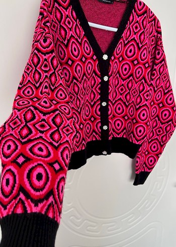 Taş düğmeli Renkli Desenli V Yaka Kadın Hırka - Görsel 4