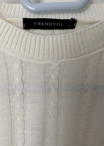 Ekru örgü detaylı triko kazak - Görsel 4