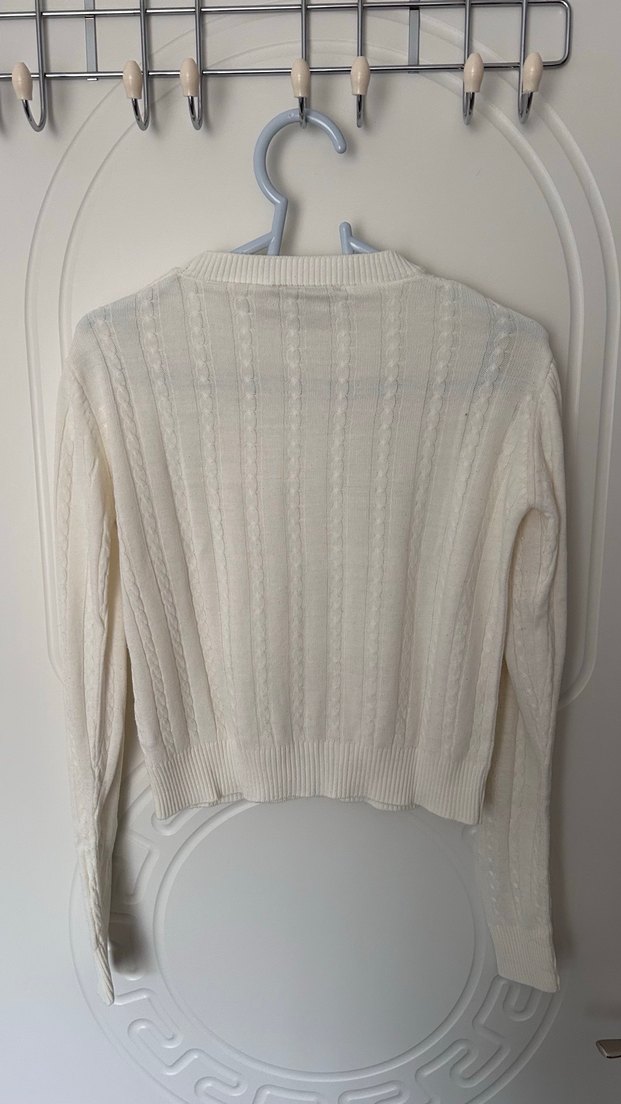 Ekru örgü detaylı triko kazak - Görsel 5