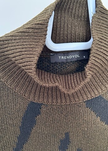 Haki Zebra Desenli Balıkçı Yaka Kazak - Görsel 4