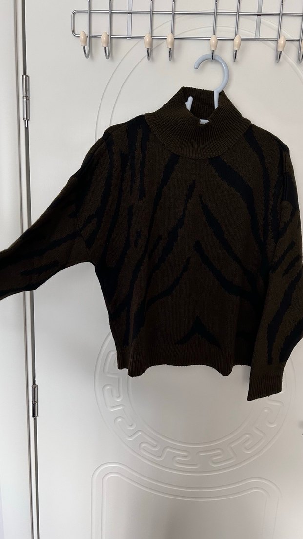 Haki Zebra Desenli Balıkçı Yaka Kazak - Görsel 3