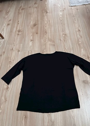 Siyah Payetli yarım Kollu Kadın - Görsel 4