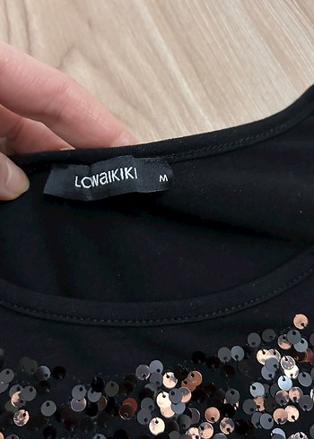 Siyah Payetli yarım Kollu Kadın - Görsel 5