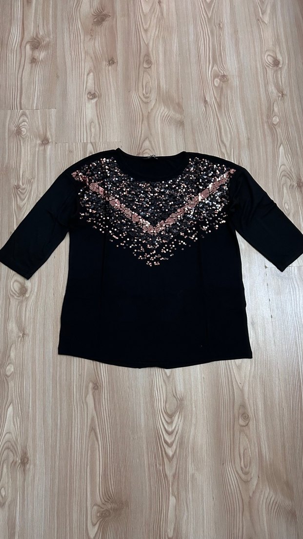 Siyah Payetli yarım Kollu Kadın - Görsel 2