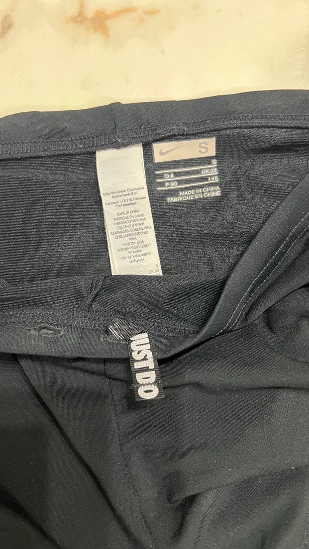 Nike Siyah Kadın Yüzme Şortu - Görsel 4