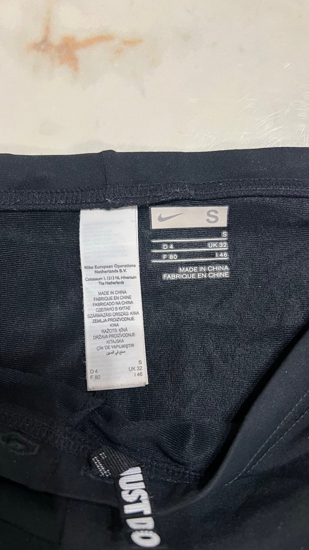 Nike Siyah Kadın Yüzme Şortu - Görsel 3