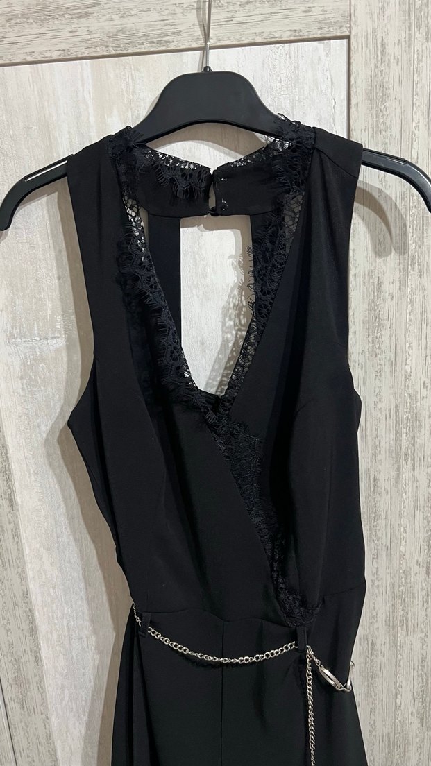 Miarte Marka Zincir Kemerli V Yaka Mini Tulum - Görsel 5