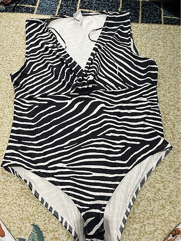 xl Beden H&M zebra desen bluz