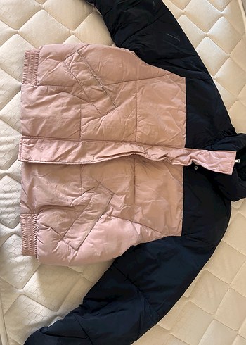 H&M Düğmeli, Yüksek Yakalı Pembe Siyah Kışlık Ceket