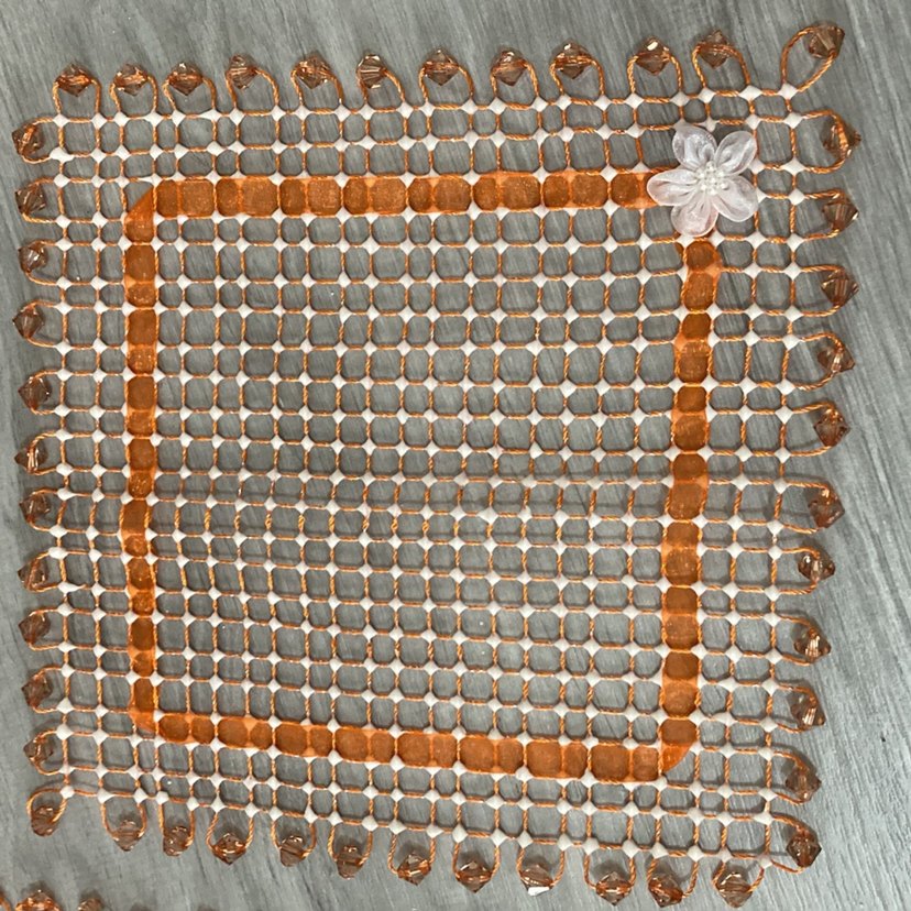 İnci Detaylı Beyaz Çiçekli Kasnak İşi - Görsel 2