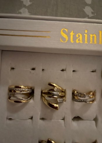 Altın Renkli taşlı Kadın Yüzük - Görsel 2