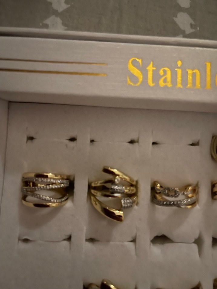 Altın Renkli taşlı Kadın Yüzük - Görsel 2