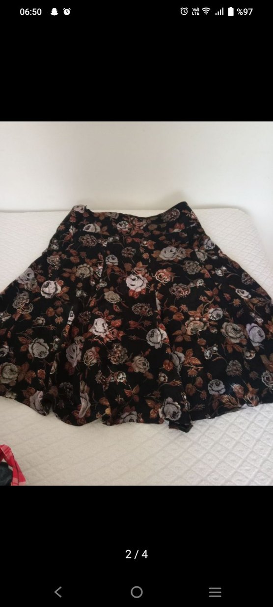 çiçek desenli kadife etek sıfır ayarinda - Görsel 2