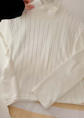 Beyaz Piliseli Kadın Triko bluz - Görsel 3