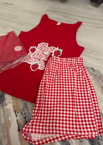 Kırmızı Baskılı Kolsuz Mini Pijama Takımı