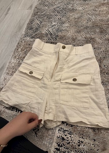 Düğmeli Bej Keten Mini Şort